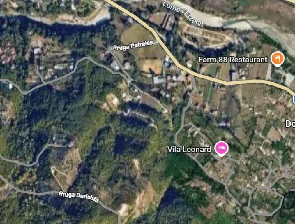 Terreno in vendita a Mullet, Tirana, 3.500 m²