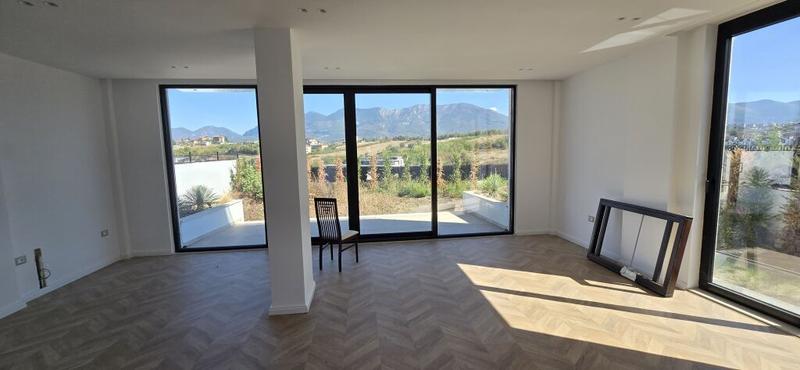 Vilë në shitje në TEG, Tiranë, 330 m²