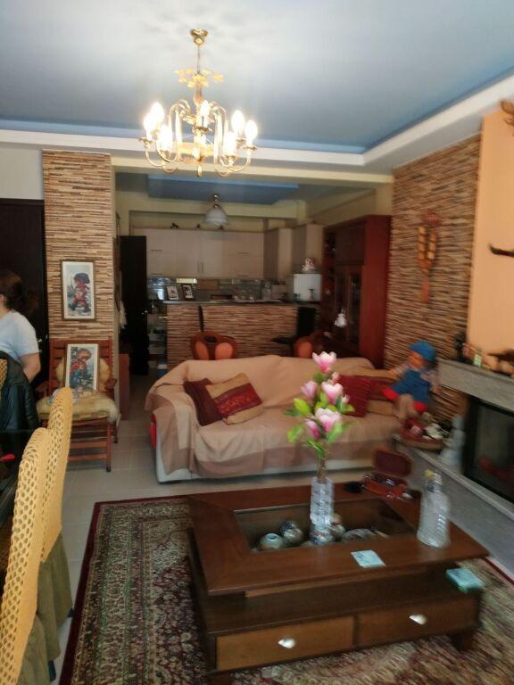 Apartament 3+1 në shitje në Rruga Midhi Kostani, Korçë, 140 m². Foto 12 nga 12