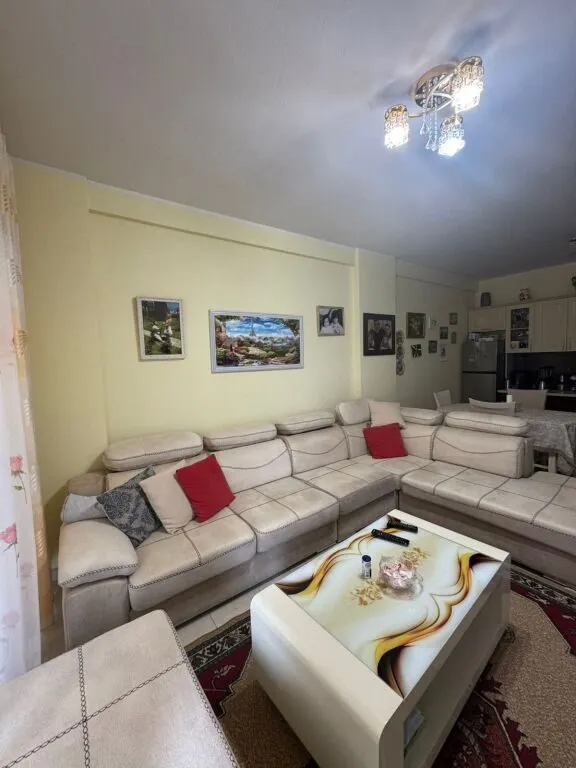 Apartment 2+1 for rent in Astir, Tirana, 112 m². Photo 1 of 7