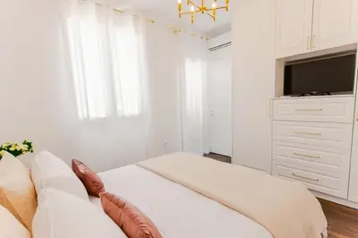 Apartament 1+1 me qera në Astir, Tiranë, 75 m². Foto 6 nga 10