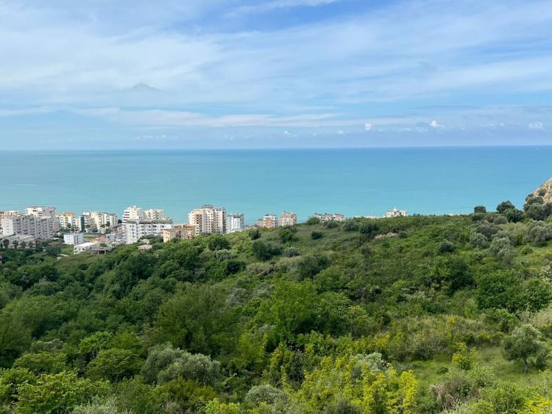 Land for sale in Shkallnur, Durrës, 1,300 m²