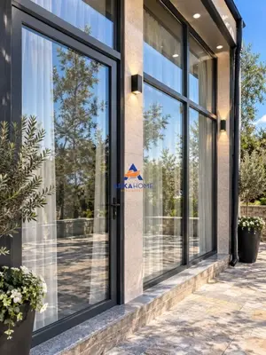 Locale in vendita a Fier, 42 m². Foto 2 di 6