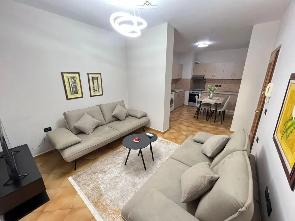 Appartamento 1+1 in affitto a Rruga Sami Frashëri, Tirana, 65 m². Foto 1 di 9