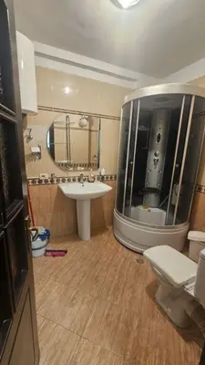 Zyrë me qera në Ish Ekspozita, Tiranë, 74 m². Foto 3 nga 4