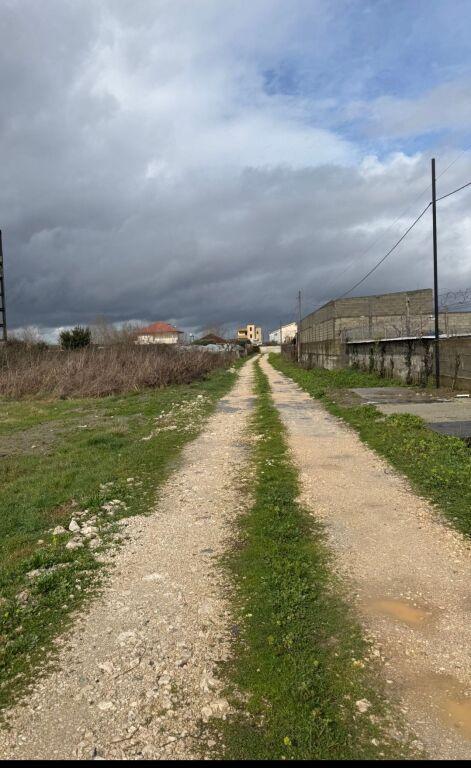 Tokë në shitje në Rinas, Tiranë, 1 800 m². Foto 3 nga 3
