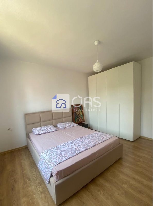 Apartament 1+1 me qera në Bulevardi Zogu I, Tiranë, 50 m²