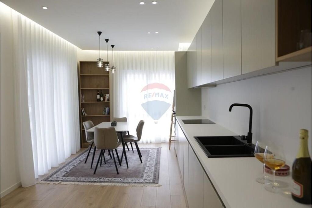 Apartment for rent in Zogu i Zi, Tirana, 104 m². Photo 3 of 3