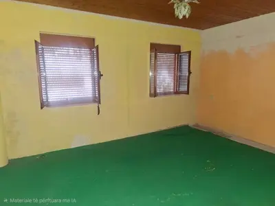 Shtëpi private në shitje në Rruga Manalat, Gjirokastër, 100 m². Foto 2 nga 3