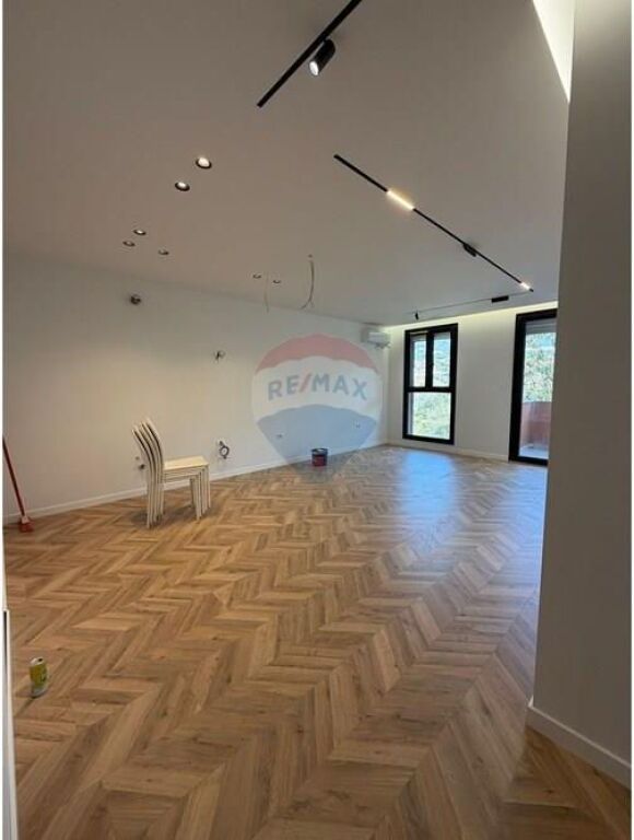 Apartment for sale in Shkozë, Tirana, 104 m². Photo 3 of 3
