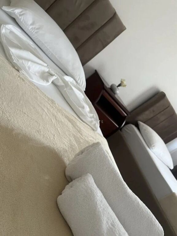 Apartament 2+1 me qera në Astir, Tiranë, 92 m². Foto 1 nga 3