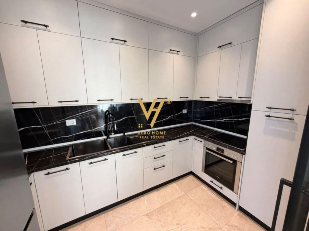 Apartament 3+1 me qera në Tiranë, 140 m². Foto 3 nga 3