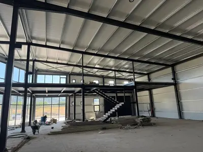 Magazinë me qera në Arbane, Tiranë, 1 300 m². Foto 4 nga 5