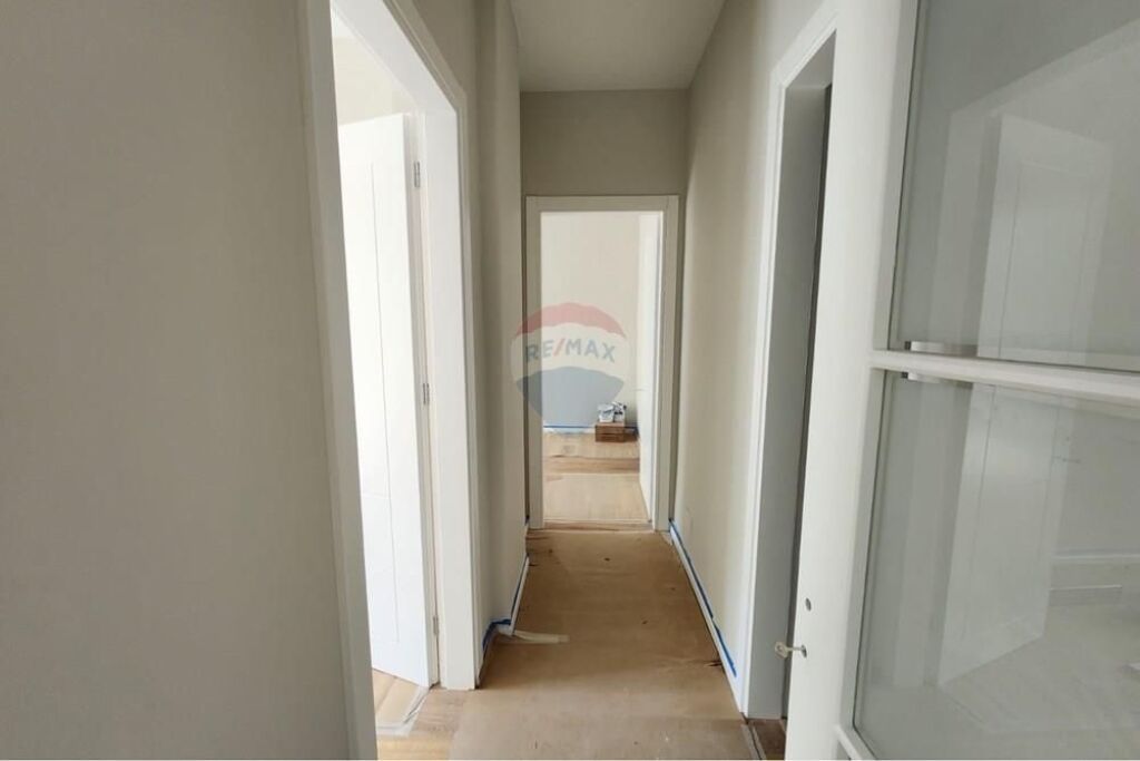 Office for rent in Komuna e Parisit, Tirana, 96 m². Photo 3 of 3