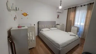 Apartament 1+1 me qera në Xhamlliku, Tiranë, 50 m². Foto 3 nga 4