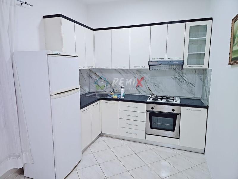 Appartamento 1+1 in affitto a Rruga Sulejman Pitarka, Durazzo, 70 m²