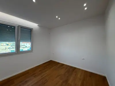 Apartament 2+1 në shitje në Shkolla e Kuqe, Tiranë, 64 m². Foto 8 nga 9
