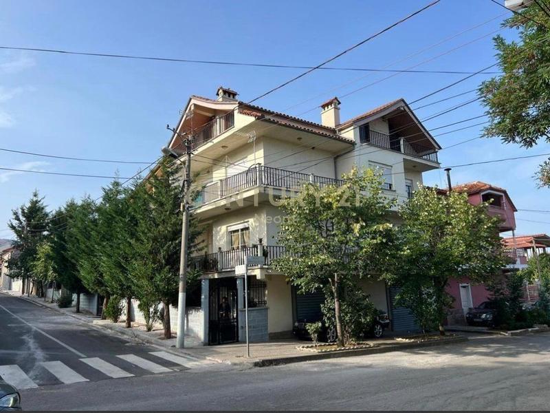 Vilë në shitje në Pazari i Korçës, Korçë, 348 m²