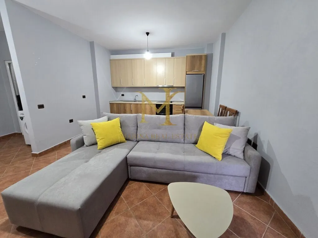 Apartment 1+1 for rent in Plazh, Durrës, 65 m². Photo 1 of 9