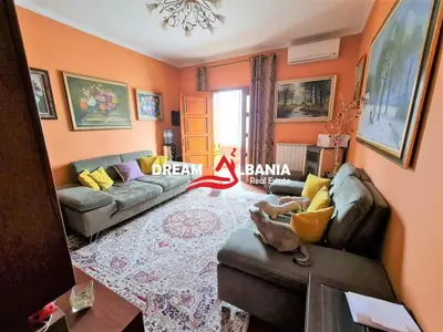 Villa in vendita a fshatin Peze e vogel, Tirana, 669 m². Foto 1 di 12