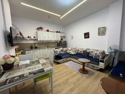 Appartamento 1+1 in vendita a Plazh, Durazzo, 50 m². Foto 2 di 7
