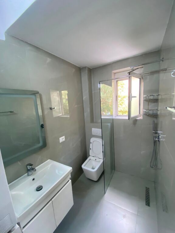Studio for rent in 21 Dhjetori, Tirana, 40 m². Photo 3 of 3