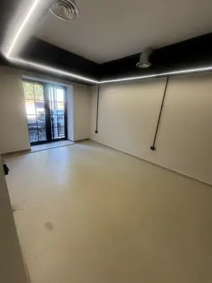 Ufficio in affitto a Vasil Shanto, Tirana, 100 m². Foto 6 di 11