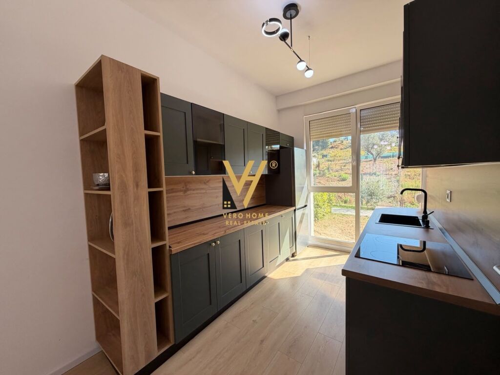 Vilë me qera në Sauk, Tiranë, 197 m². Foto 2 nga 3