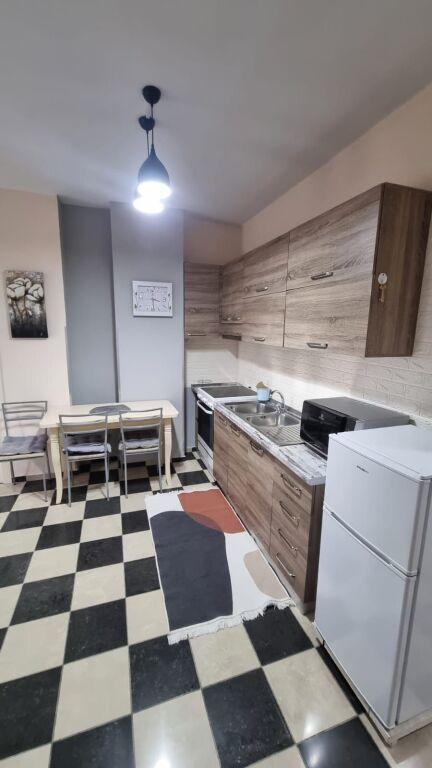 Apartament 2+1 me qera në Teatri Migjeni, Shkodër, 80 m². Foto 3 nga 10