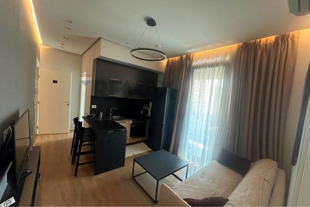 Appartamento in vendita a Sheshi Skënderbej, Tirana, 190 m². Foto 2 di 3