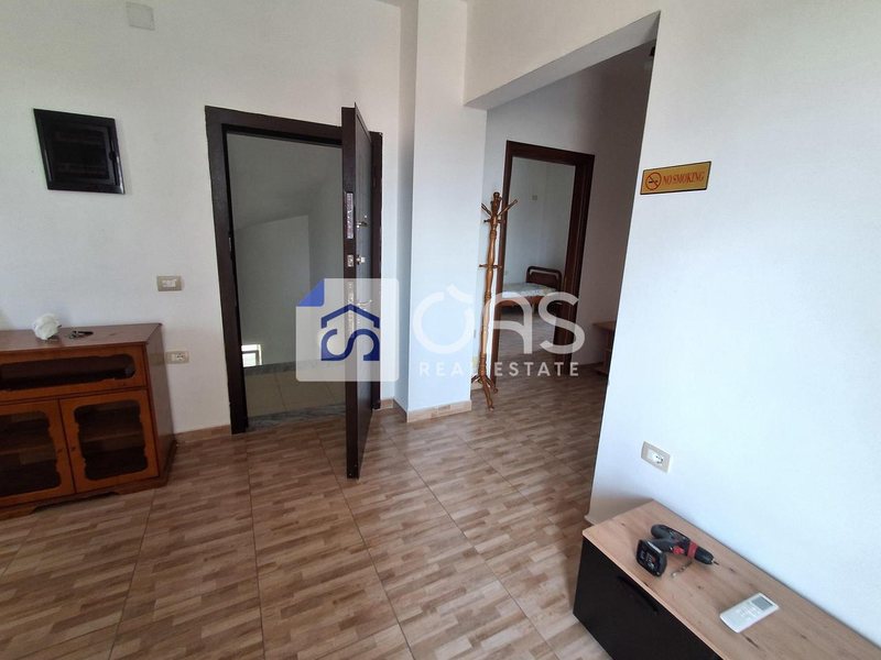 Apartament 2+1 me qera në Kodra e Priftit, Tiranë, 75 m². Foto 6 nga 10