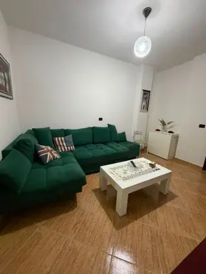 Appartamento 1+1 in affitto a Stacioni i Trenit, Durazzo, 60 m². Foto 3 di 12