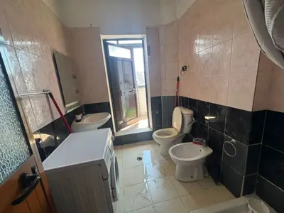 Apartament 1+1 në shitje në Sheshi Pranvera, Durrës, 45 m². Foto 3 nga 4