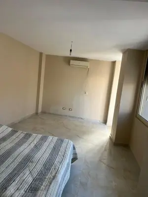 Apartament 1+1 me qera në Rruga e Dëshmorëve, Durrës, 40 m². Foto 3 nga 6