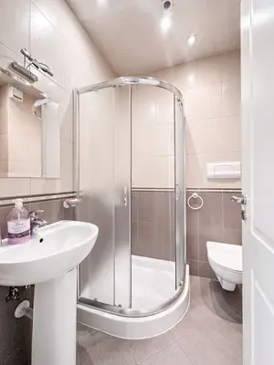 Apartament 2+1 në shitje në Rruga Shyqyri Brari 9, Tiranë, 105 m². Foto 12 nga 12