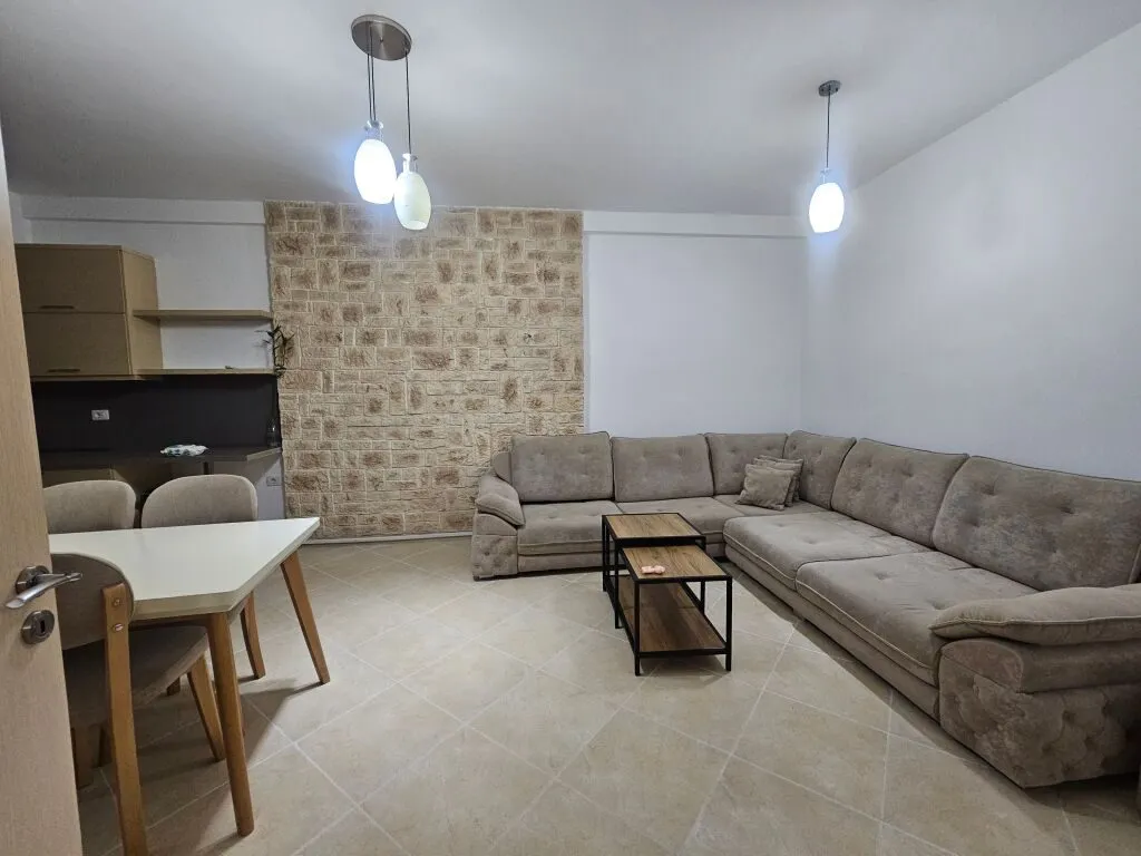 Apartament në shitje në Kodra e Diellit, Tiranë, 116 m². Foto 1 nga 7