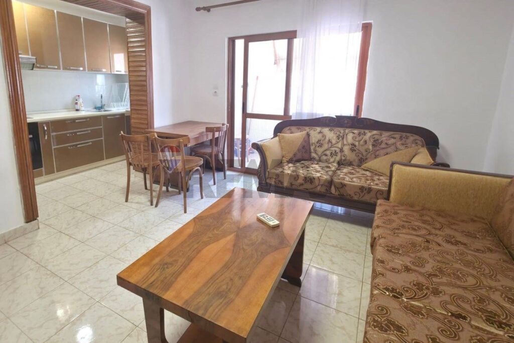 Apartment for rent in Rruga Fortuzi, Tirana, 79 m²