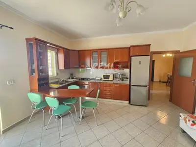 Apartament 2+1 me qera në Rruga Mujo Ulqinaku, Durrës, 95 m². Foto 1 nga 12