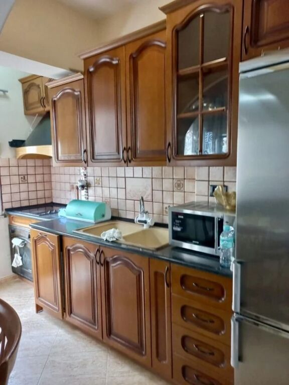 Appartamento 2+1 in affitto a Rruga e Elbasanit, Tirana, 84 m². Foto 2 di 3