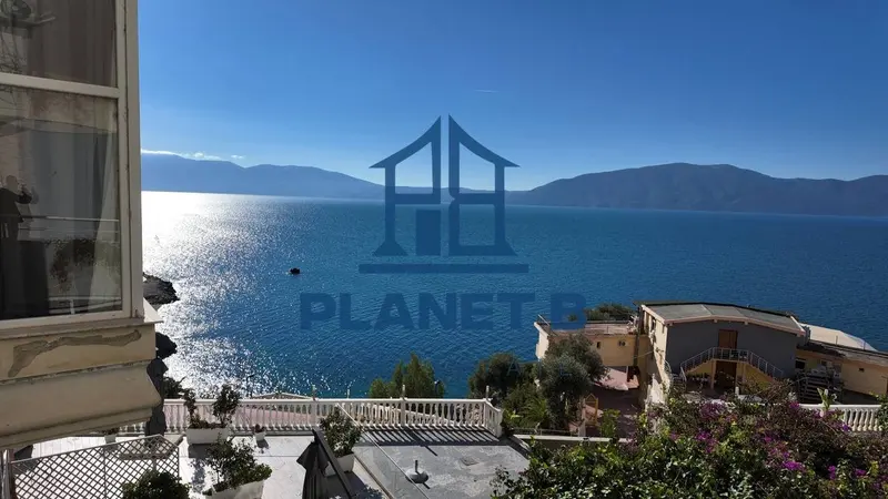 Appartamento 1+1 in vendita a Kalaja, Valona, 94 m²