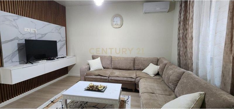 Appartamento 1+1 in affitto a Durazzo, 56 m²
