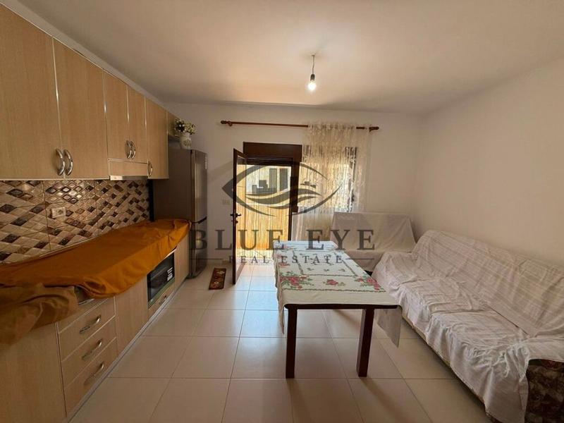 Appartamento 2+1 in vendita a Muzeumi i Dëshmorëve, Durazzo, 130 m²
