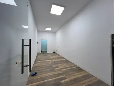Ambient biznesi me qera në Stacioni i Zjarrfikësve, Durrës, 20 m². Foto 2 nga 4