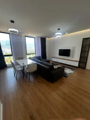 Apartament 1+1 me qera në Bulevardi i Ri, Tiranë, 77 m². Foto 1 nga 9