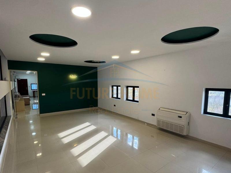 Magazinë me qera në Bubq, Durrës, 2 000 m². Foto 4 nga 8