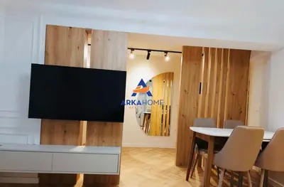 Appartamento 2+1 in affitto a Tregu Elektrik, Tirana, 70 m². Foto 3 di 5