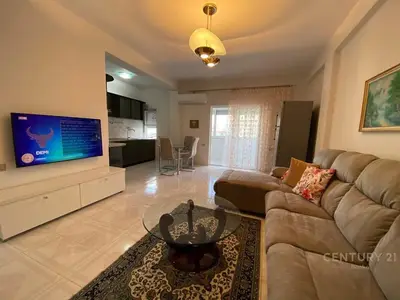 Apartament 2+1 me qera në Rruga Haxhi Dalliu, Tiranë, 110 m². Foto 1 nga 12