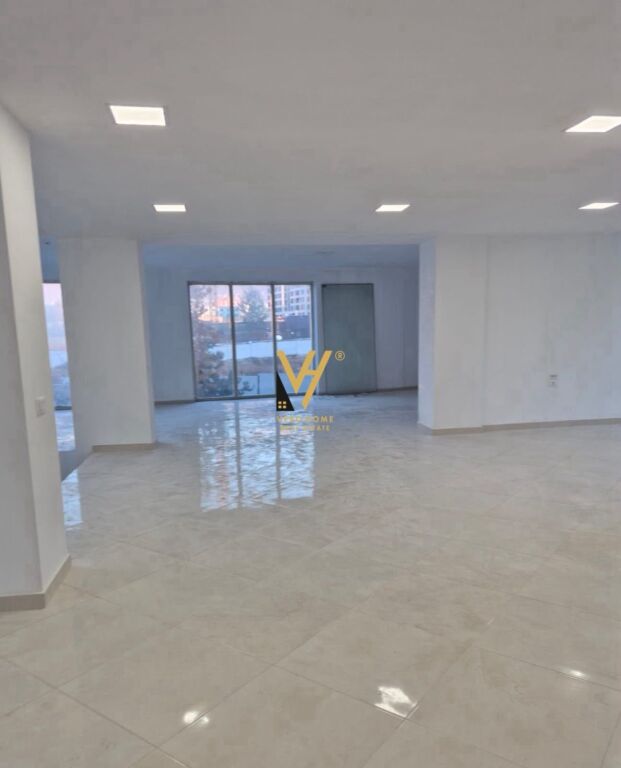 Ambient biznesi me qera në Bulevardi i Ri, Tiranë, 260 m². Foto 2 nga 3