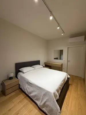 Apartament 2+1 me qera në Rruga e Kosovarëve, Tiranë, 95 m². Foto 5 nga 9