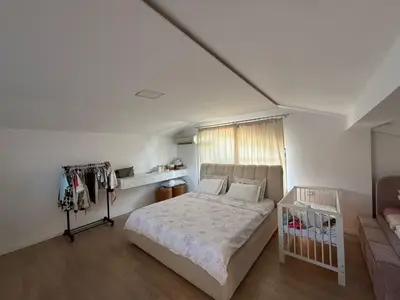 Vilë me qera në Kthesa e Kamzës, Tiranë, 700 m². Foto 10 nga 12